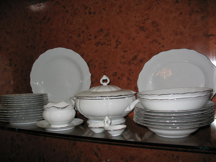 Dinner Set White Classic with Platinum Trim