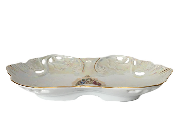 Madonna Classic Antique Leaf Motif Scrolled